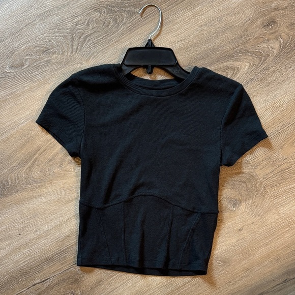 Abound-Black Short Sleeve crop Top-size small - Picture 1 of 4